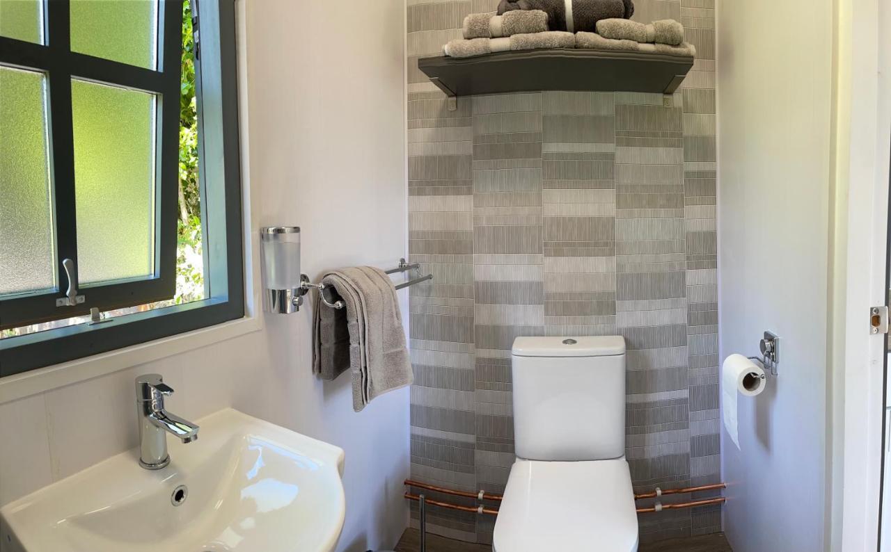 Отель Hawthorn Hut Kilkenny Glamping At Jenkinstown House Jenkinstown Park Экстерьер фото